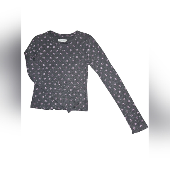 Lucky Brand Long Sleeve Thermal Gray Shirt with Pink Flowers. - Picture 3 of 5